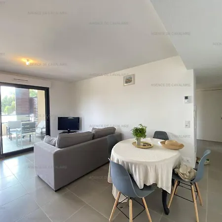 Beau T3 Confort A 200m De La Avec Clim, Terrasse Et Garage, - Fr-1-100-314 * Cavalaire-sur-Mer